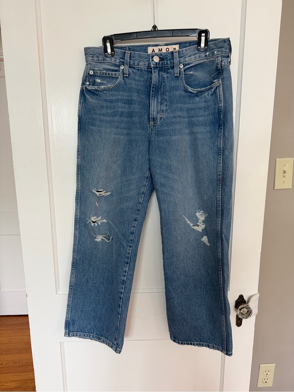 AMO Billie Distressed Straight Jeans